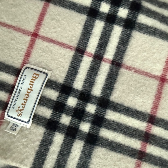 Burberry Cashmere Scarf - Picture 2 of 6